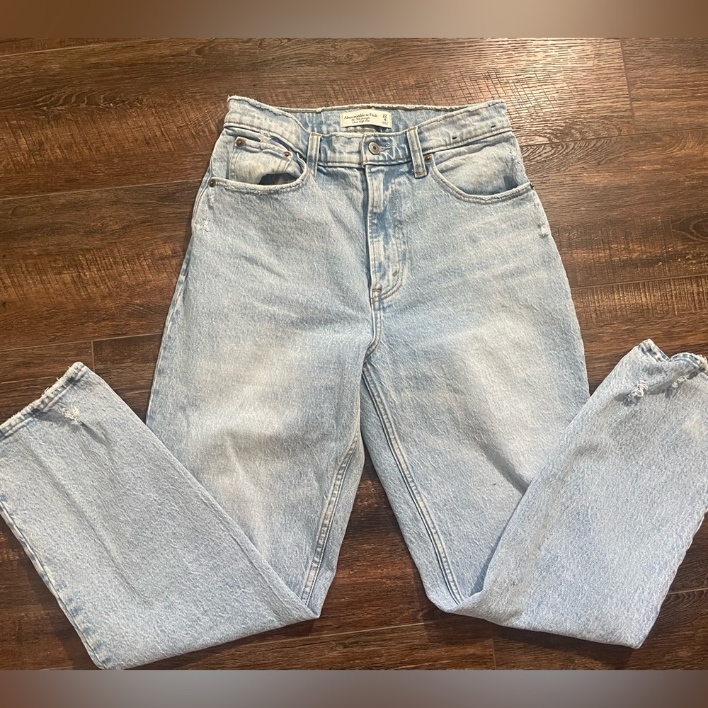 Abercrombie 90’s ultra high rise Straight Leg Jeans